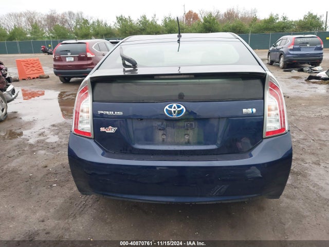 Toyota Prius Two 2015 JTDKN3DU8F1928649 Image 17