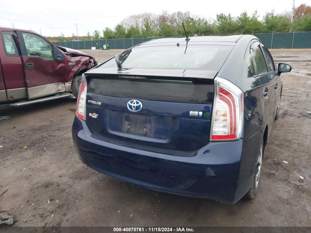 Toyota Prius Two 2015 JTDKN3DU8F1928649 Image 4