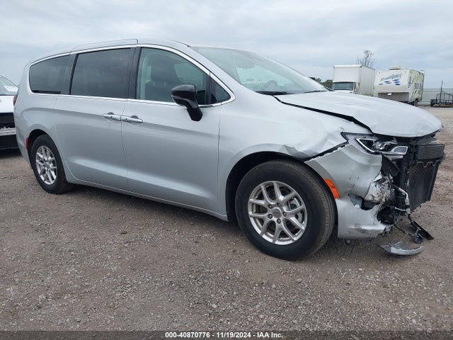 Chrysler Pacifica Touring L 2024 2C4RC1BG9RR129470 Image 1