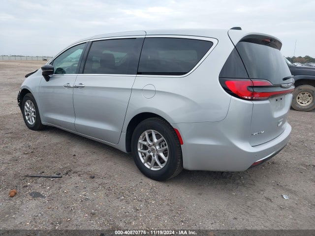 Chrysler Pacifica Touring L 2024 2C4RC1BG9RR129470 Image 3