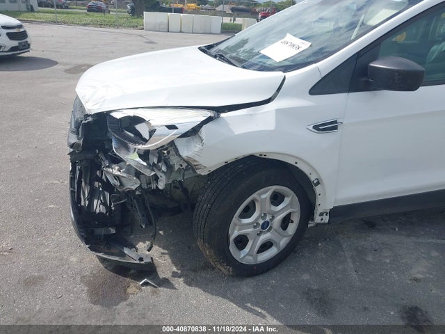 Ford ESCAPE S 2017 1FMCU0F72HUB15902 Image 18