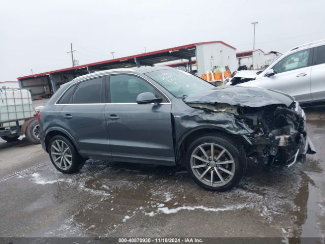 WA1JCCFS9JR027176 Audi Q3 2.0t Premium/2.0t Sport Premium