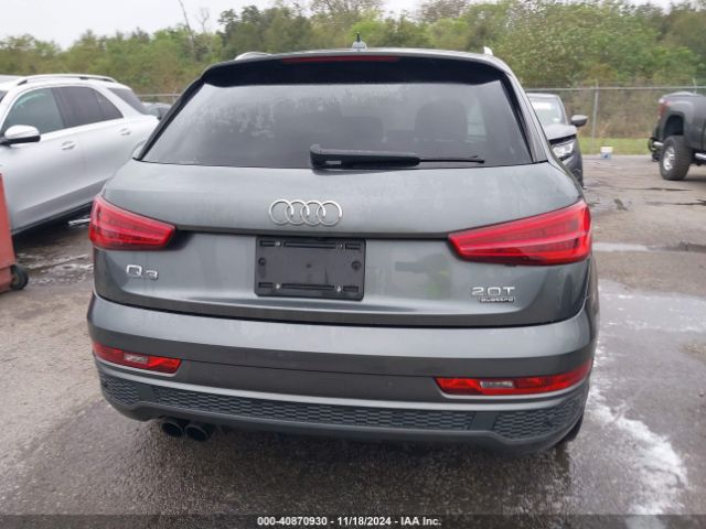 WA1JCCFS9JR027176 Audi Q3 2.0t Premium/2.0t Sport Premium