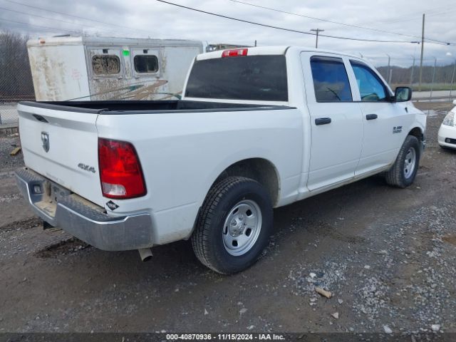 1C6RR7KG8JS221665 RAM 1500 Tradesman  4x4 5'7 Box
