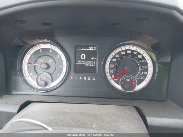 1C6RR7KG8JS221665 RAM 1500 Tradesman  4x4 5'7 Box