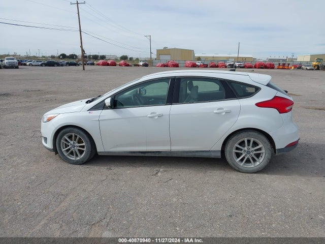 Ford FOCUS SE 2017 1FADP3K20HL204598 Image 14