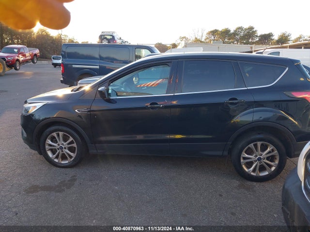 Ford ESCAPE SE 2017 1FMCU9G97HUB33980 Image 14