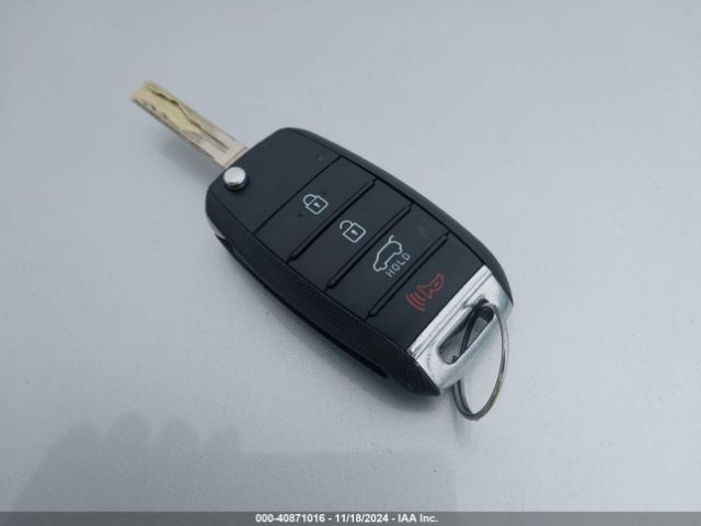 KNDPM3AC8M7926446 KIA Sportage Lx