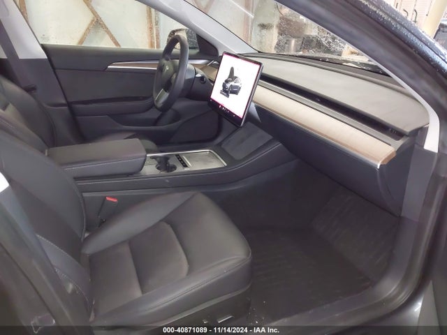 2023 TESLA MODEL 3 5YJ3E1EA0PF698028 Photo 4