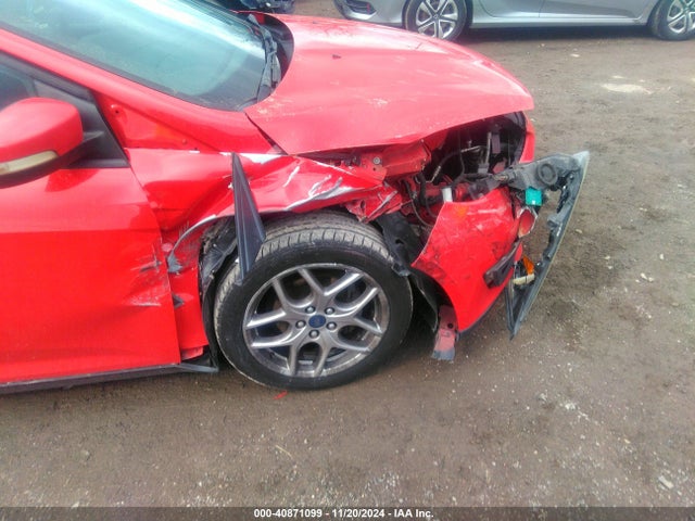 Ford FOCUS SE 2015 1FADP3K20FL302883 Image 6