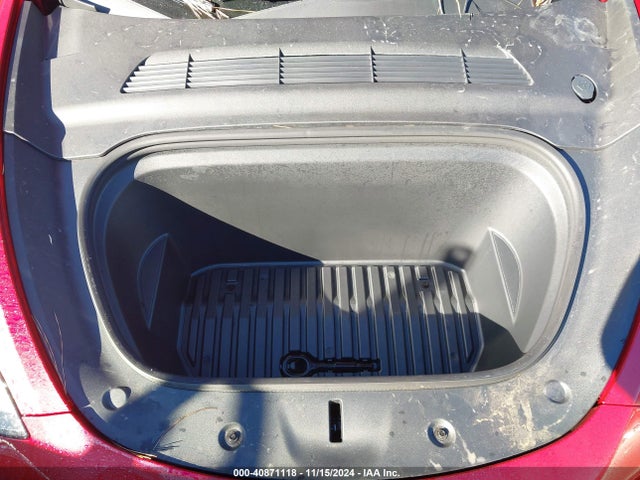 2024 TESLA MODEL Y 7SAYGDEDXRA308969 Photo 9
