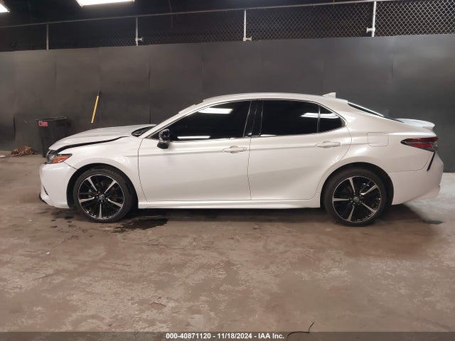 4T1B61HK6KU796490 Toyota CAMRY XSE