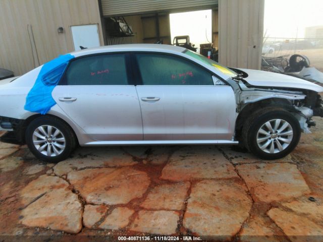 1VWAS7A36FC021097 Volkswagen Passat 1.8t Wolfsburg Edition