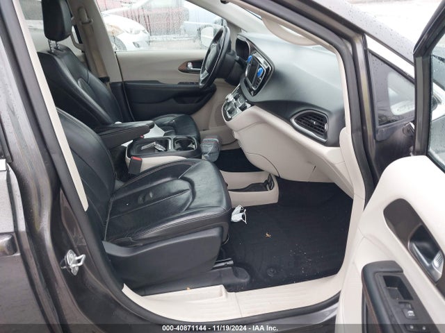 Chrysler Pacifica Touring L 2018 2C4RC1BG9JR275288 Image 5