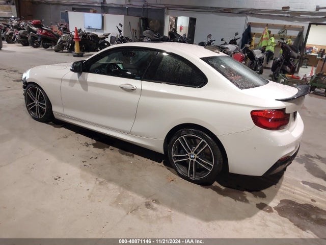 BMW M240i Xdrive 2018 WBA2J7C5XJVD60807 Image 3
