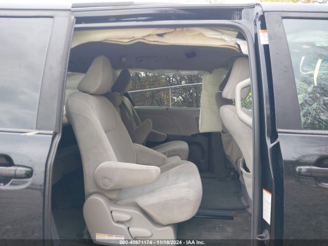 5TDKK3DC2FS603465 Toyota Sienna Le 8 Passenger