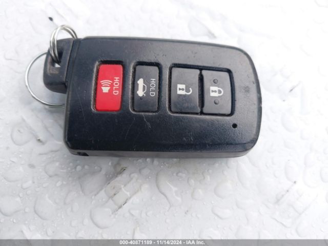 4T1BD1FK5HU204790 Toyota Camry Hybrid Le
