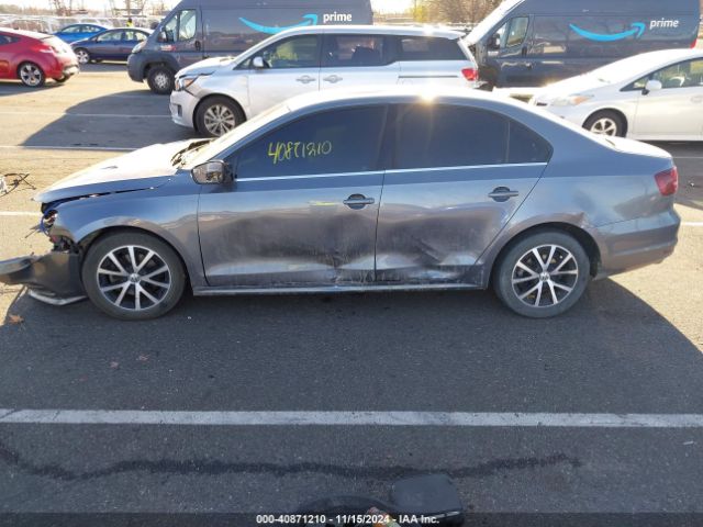 3VWDB7AJ3JM207201 Volkswagen Jetta