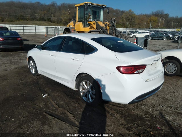 Chrysler 200 Limited 2015 1C3CCCAB9FN637281 Image 3