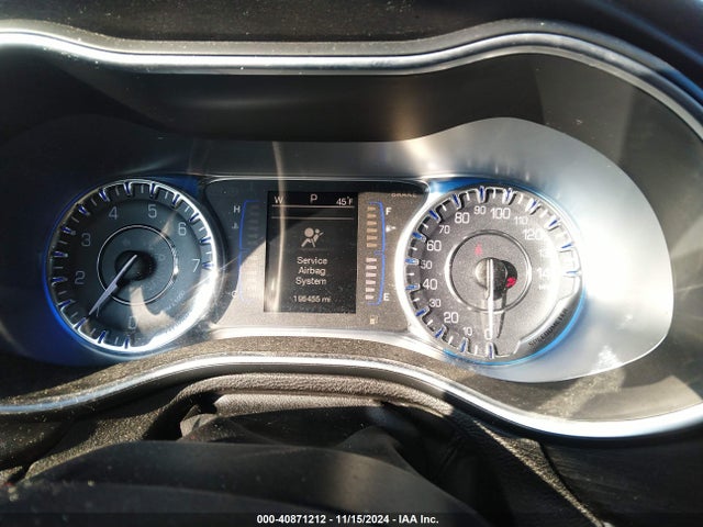 Chrysler 200 Limited 2015 1C3CCCAB9FN637281 Image 7