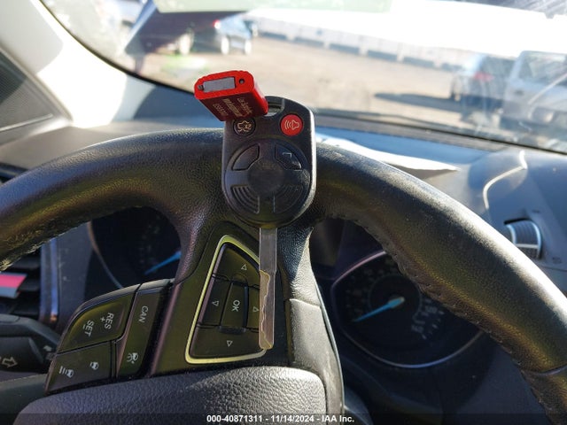 1FMCU9HD0JUA04326 Ford ESCAPE SEL
