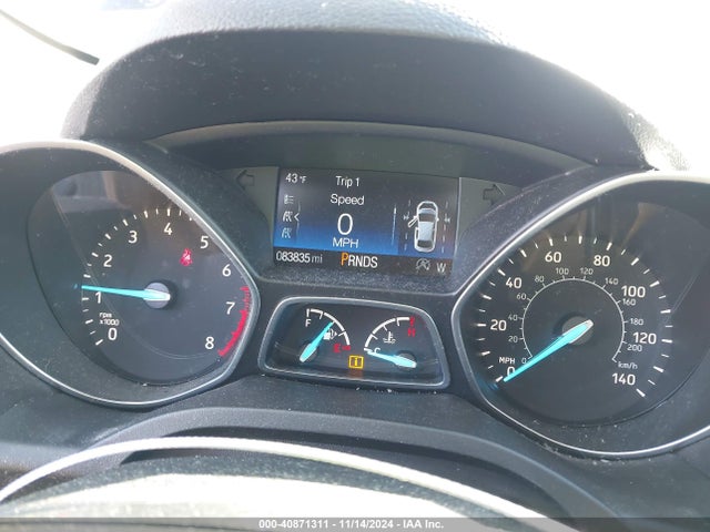 1FMCU9HD0JUA04326 Ford ESCAPE SEL