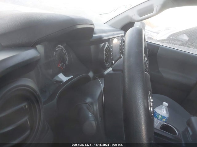 3TYRX5GN2NT044480 Toyota Tacoma Sr