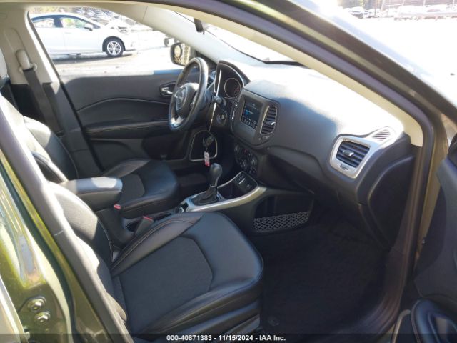 3C4NJCBB3LT130381 Jeep Compass Latitude Fwd