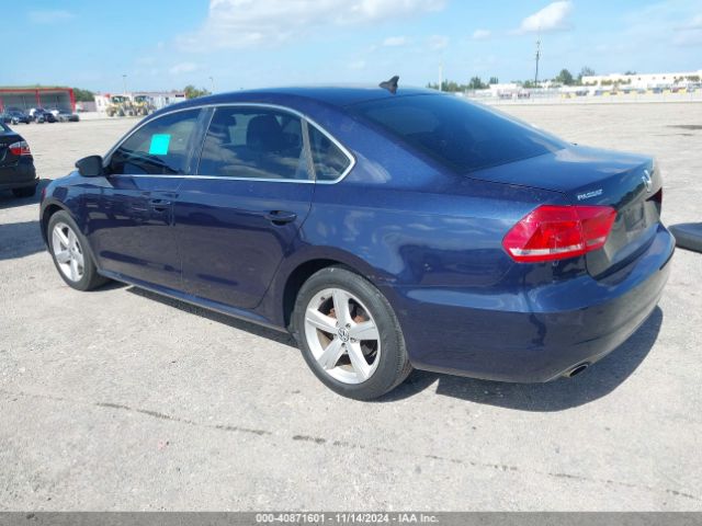 1VWBT7A35FC025529 Volkswagen Passat 1.8t Se