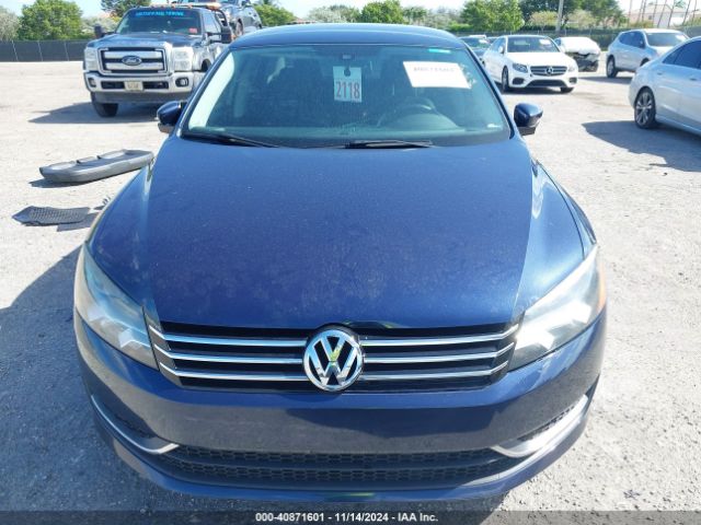 1VWBT7A35FC025529 Volkswagen Passat 1.8t Se