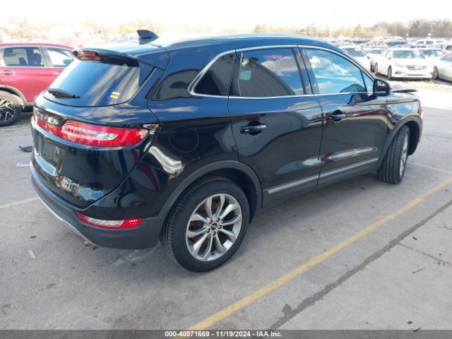 5LMCJ2D91HUL55643 Lincoln MKC SELECT