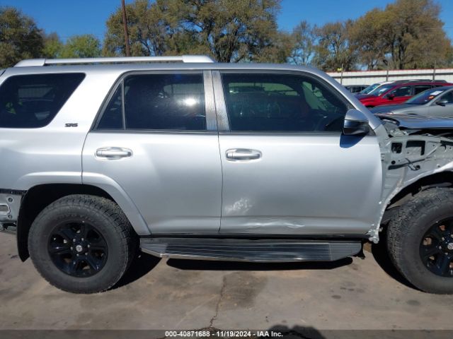 JTEZU5JR8E5077016 Toyota 4RUNNER SR5
