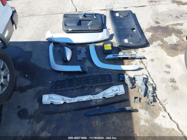 JTEZU5JR8E5077016 Toyota 4RUNNER SR5