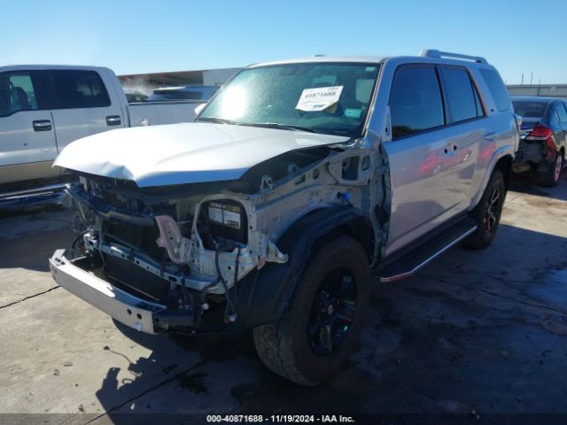 JTEZU5JR8E5077016 Toyota 4RUNNER SR5