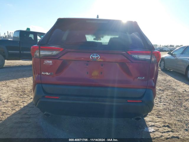 2T3C1RFV4KW056202 Toyota Rav4 Xle Premium