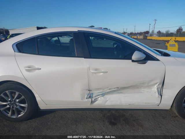 3MZBPAAL9MM202113 Mazda Mazda3 2.5 S
