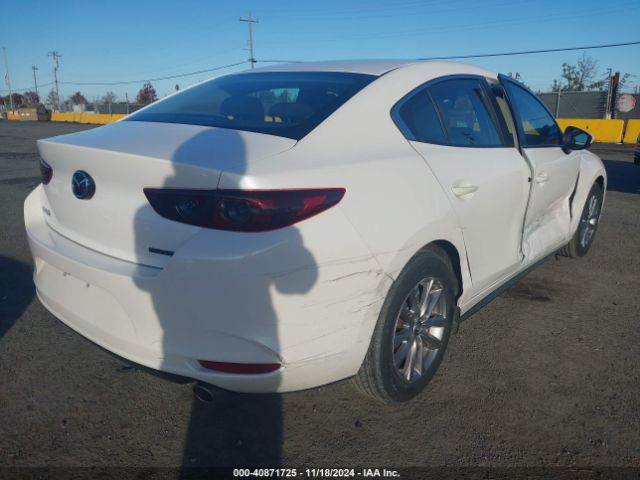 3MZBPAAL9MM202113 Mazda Mazda3 2.5 S