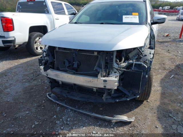 5N1DR2BN0LC600415 Nissan Pathfinder Sv 2wd
