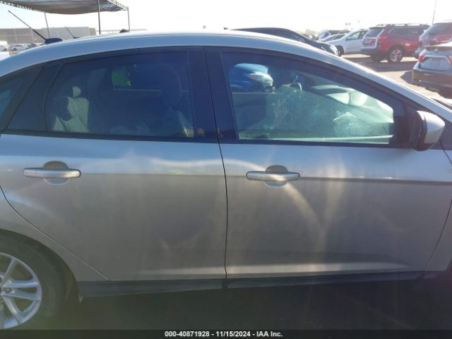 1FADP3F20JL304197 Ford FOCUS SE
