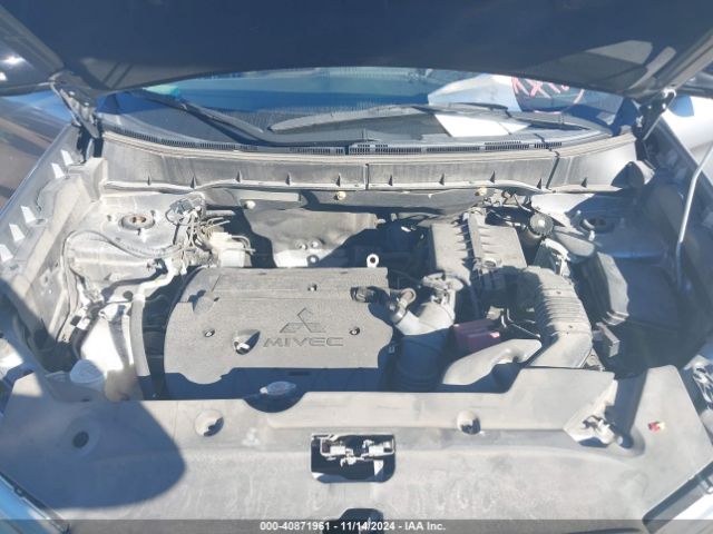 JA4AP3AU8KU024717 Mitsubishi Outlander Sport 2.0 Le