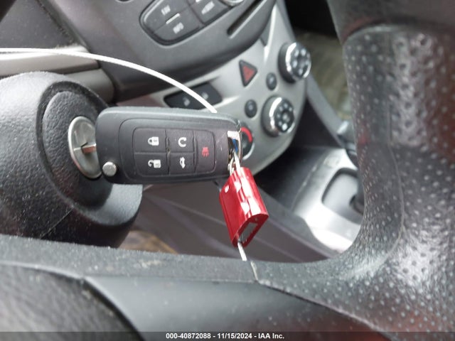 Chevrolet Sonic Lt Auto 2015 1G1JC5SH5F4180372 Image 11