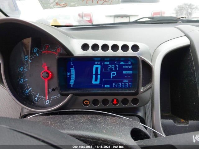 Chevrolet Sonic Lt Auto 2015 1G1JC5SH5F4180372 Image 7