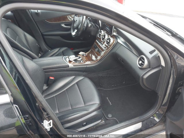 55SWF4KB6FU042146 Mercedes-Benz C 300 4matic/luxury 4matic/sport 4matic