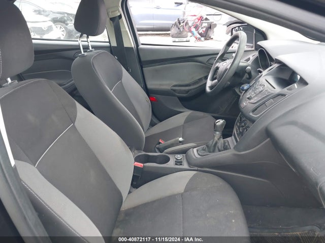 1FADP3E28EL438902 Ford FOCUS S