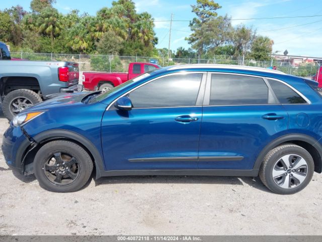 KNDCC3LC3H5035030 KIA NIRO EX