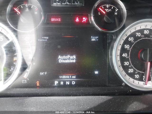 1C6RR7NM0JS254404 RAM 1500 Laramie  4x4 5'7 Box