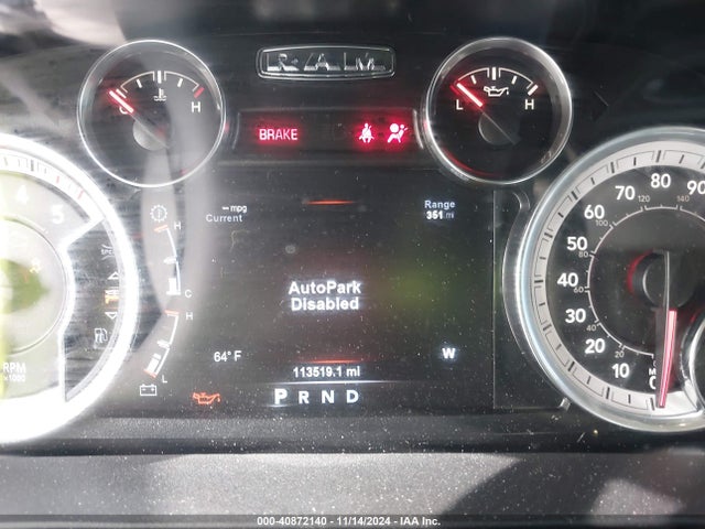 1C6RR7NM0JS254404 RAM 1500 Laramie  4x4 5'7 Box