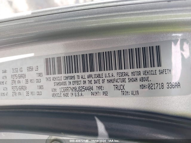 1C6RR7NM0JS254404 RAM 1500 Laramie  4x4 5'7 Box