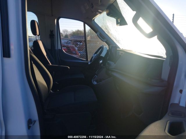 1FBAX2X82NKA79954 Ford Transit-350 Passenger Van Xlt