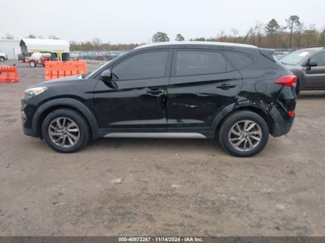 KM8J3CA49HU446422 Hyundai TUCSON SE